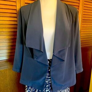 🩷3/$15 212 Collection Navy Blue 3/4 Sleeve Jacket size M